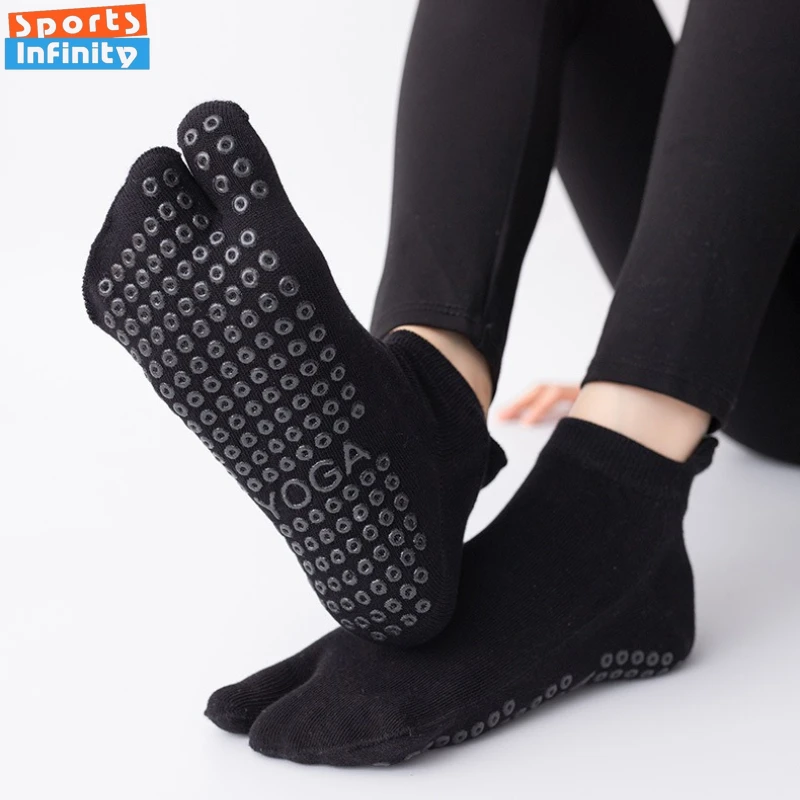 

Women Combed Cotton Two Toe Yoga Socks Anti Slip Fashion Dance Pilates Socks Indoor Trampoline Aerobics Fitness Socks for Women