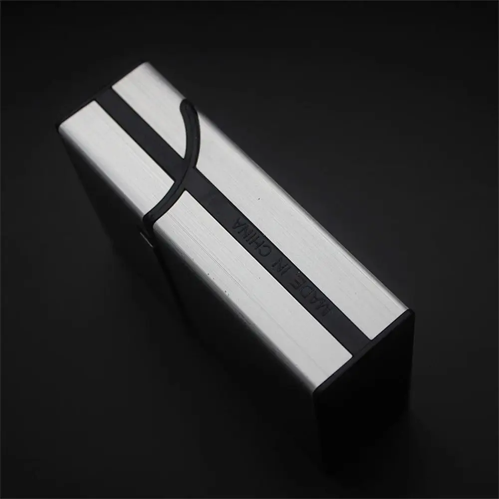 Aluminum Alloy Business Card Box Elegant Design Magnetic Button Name Card Holder Hard Case Card Organizer ID Card Case