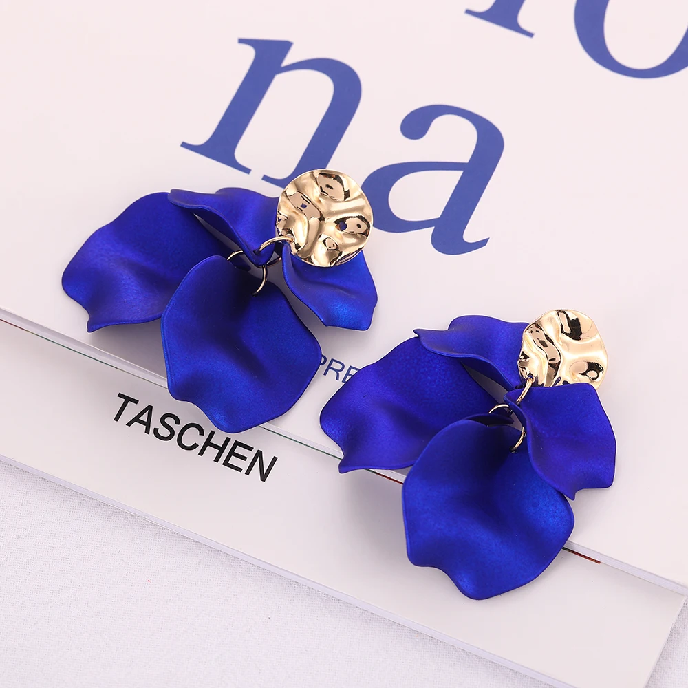 Korean Acrylic Rose Petals Flower clip Earrings For Women Trend Luxury Design Wedding Party Non-Piercing Earrings Jewelry