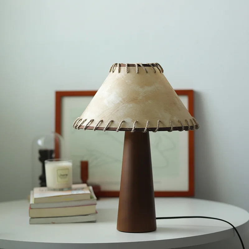 Retro Century Style Solid Wood Table Lamp Bedroom Texture Chinese Style Blogger Atmosphere Bedside Lighting