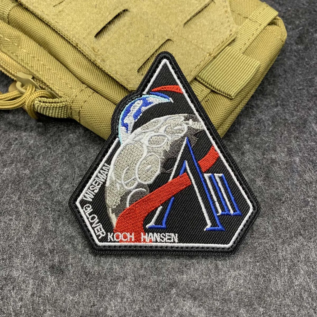 Space Exploration Moon Earth Embroidered Patch, Aviation Enthusiast Hook And Loop Fasteners Morale Badge for Backpack Jacket