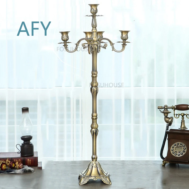 European Alloy Bronze Candle Holder for Restaurant Home Decor Hotel Wedding Romance Upscale Retro Candlestick for Modern
