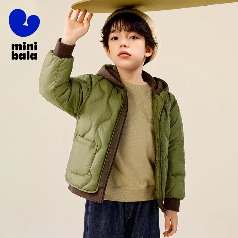سترة ميني بالا للأطفال بغطاء للرأس 2025 معطف خفيف الوزن بتصميم شتوي جديد مكون من طبقتين