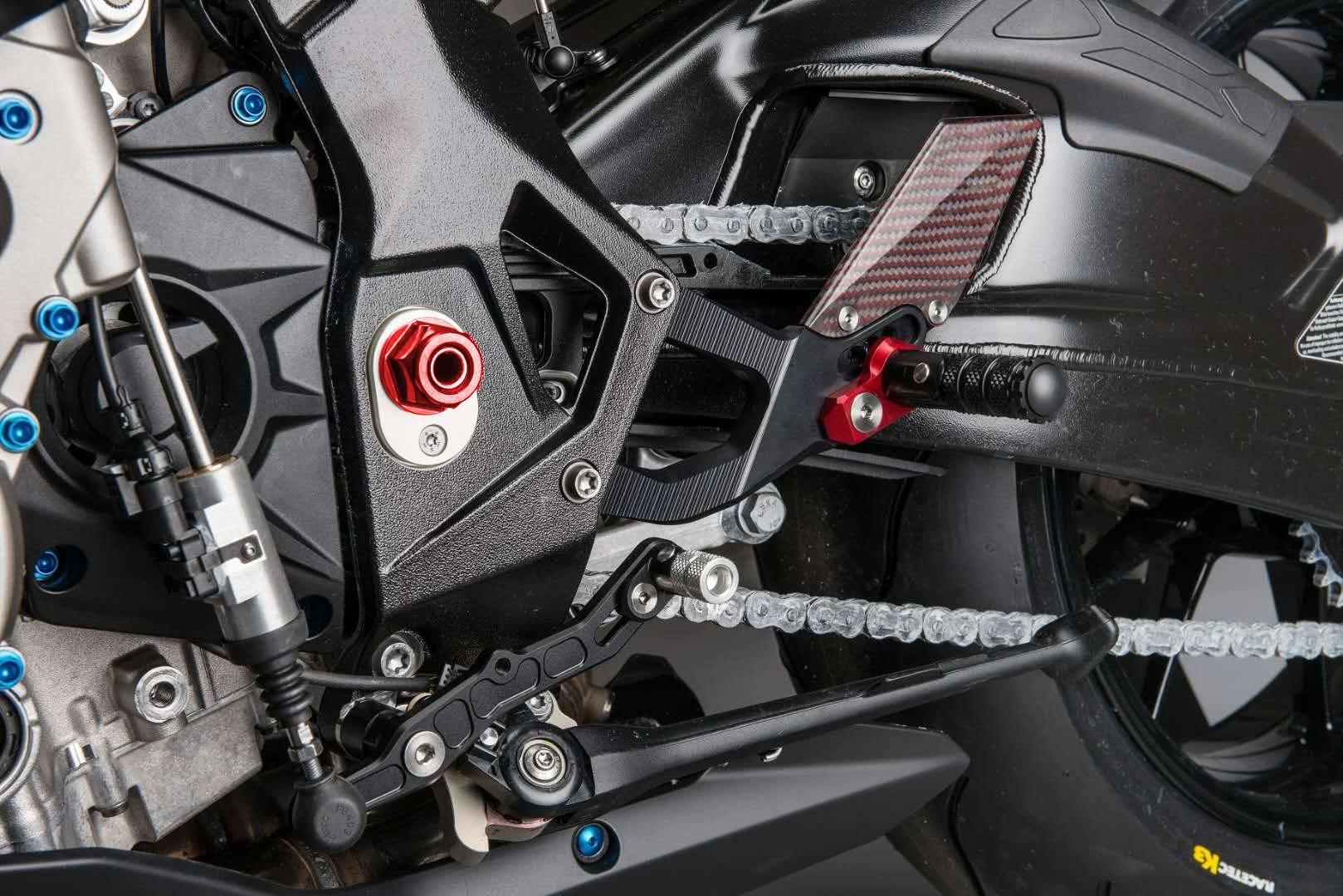 دراجة نارية الملحقات العجلات الخلفية المحور المسمار غطاء للحماية ل GSXR600 GSXR750 2011-2017 GSR600 2006-2011 GSR750 2011-2016
