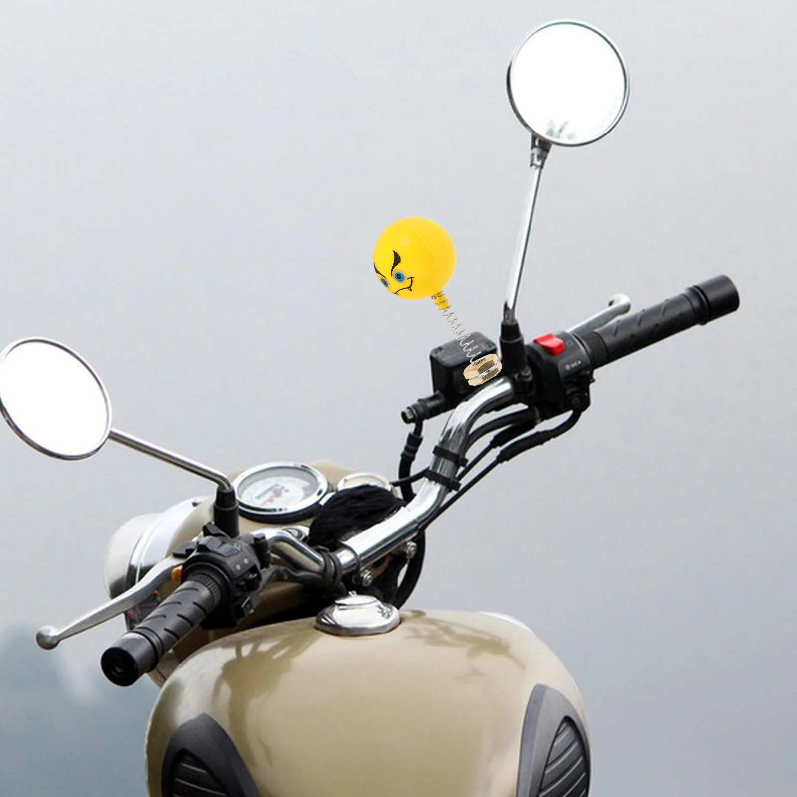 Parafuso de rosto de desenho animado para motocicleta, decoração de mola para espelho lateral, acessórios de motocicleta, personalização de passeio