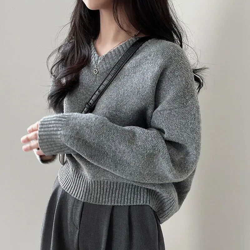 

V-Neck Hood Sweater Female Basic Model Knitwear Fashion Minimalist Temperament New Women's Clothing Keep Warm Tops Wholesale