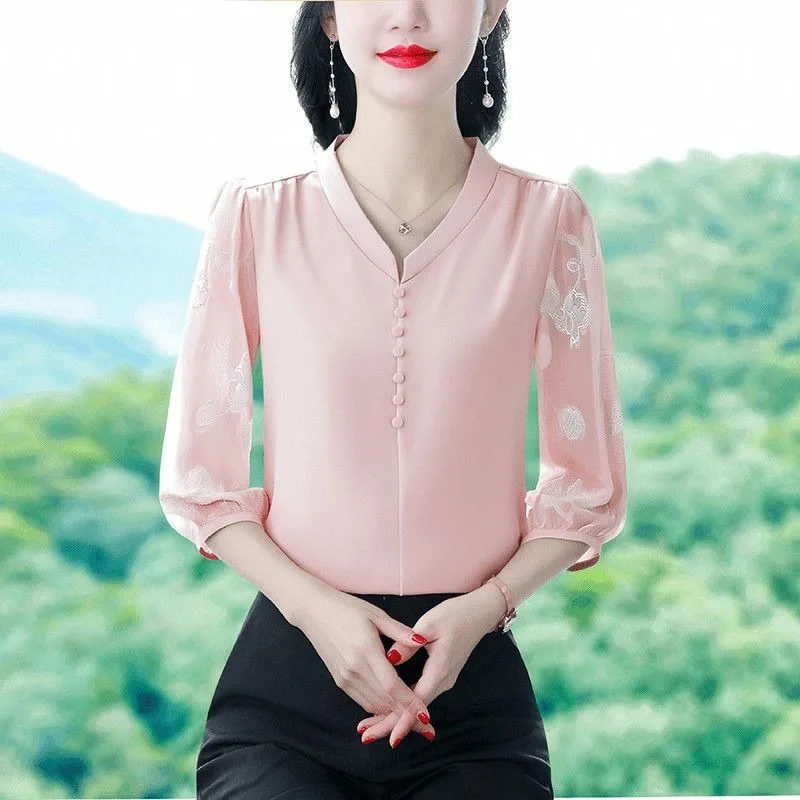 

New Top 2025 Fashion Trend Large Size Mother Dress Small High-end Shirt for Women