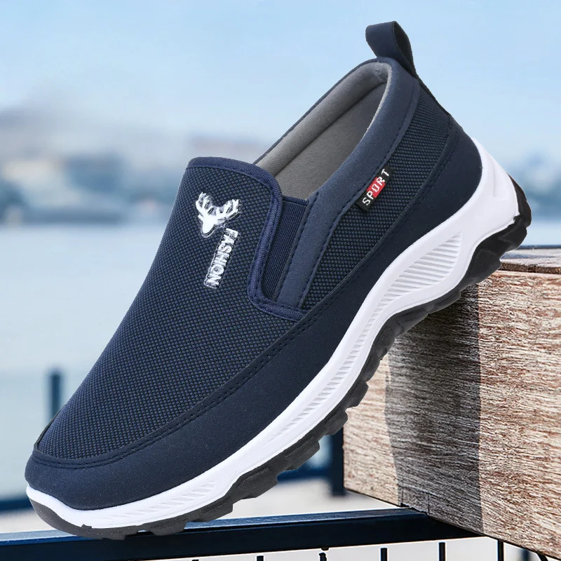 

New Men Breathable Shoes Men Mesh Non-Slip Vulcanized Shoes Soft Sole Solid Color Sneakers Comfortable Loafers Shoes Zapatos