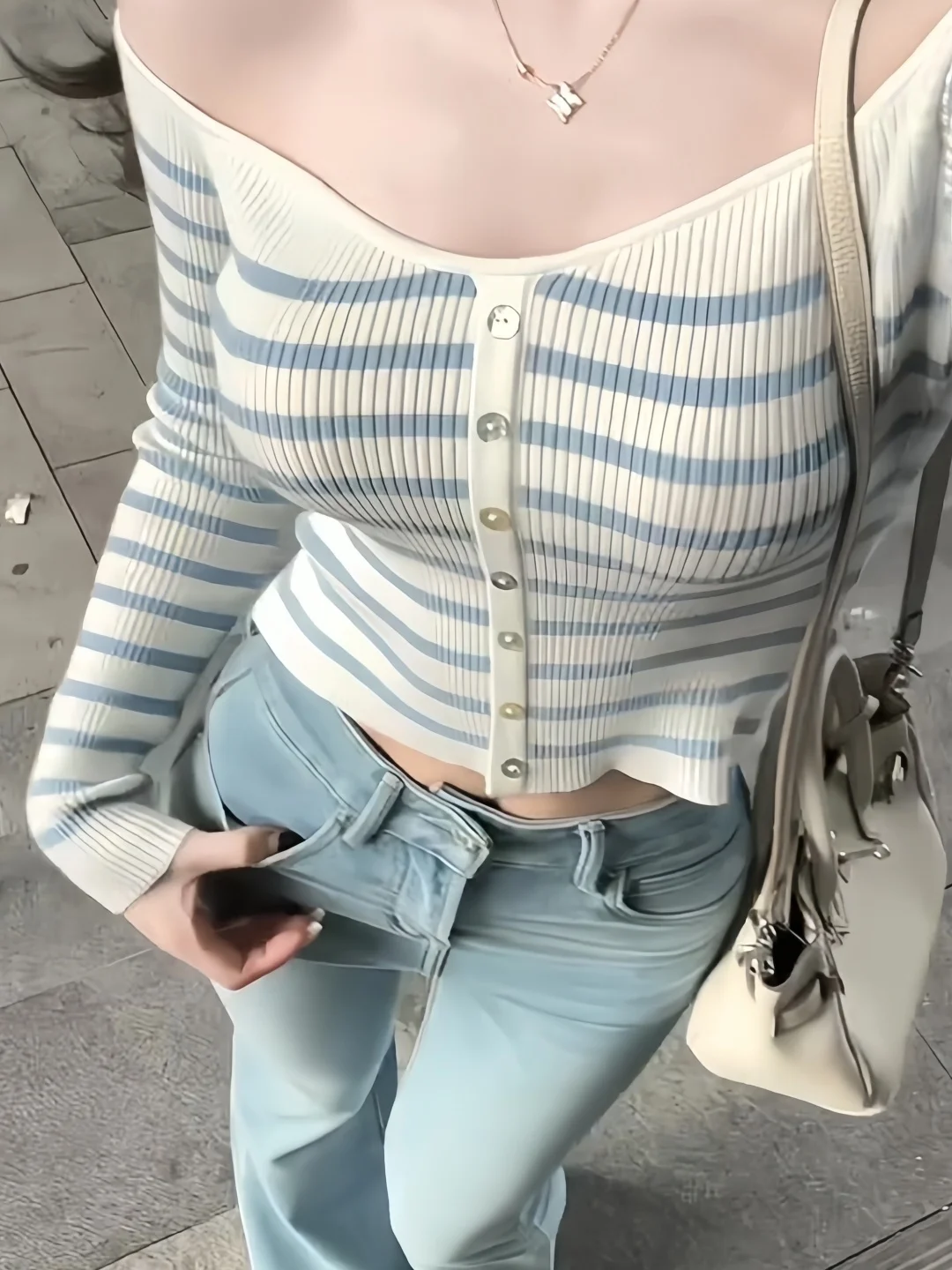 

Sexy American Style Striped Long Sleeve Knitted Short Top Shoulder Bared Women's Fashion Soft Comfortable Autumn Winter Slim Fit