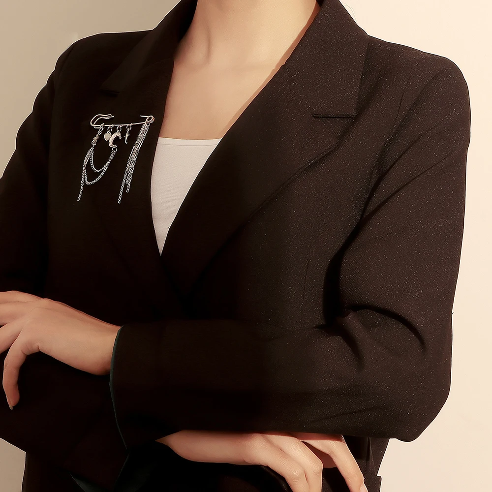 Safe-Pin Pattern Brooch Jewelry Cute Love Heart Four-Pointed Star Crescent Rhinestone Inlaid Chains Strings Corsage Pins Accesso