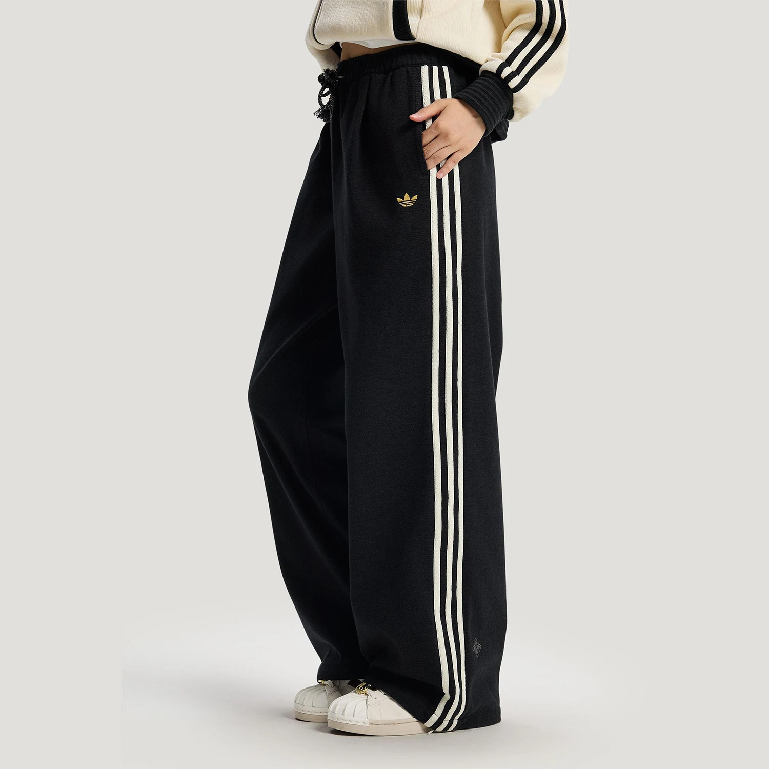 Adidas genuine Trefoil Womens New Year Loose Fit Drawstring Sports Pants KT3139