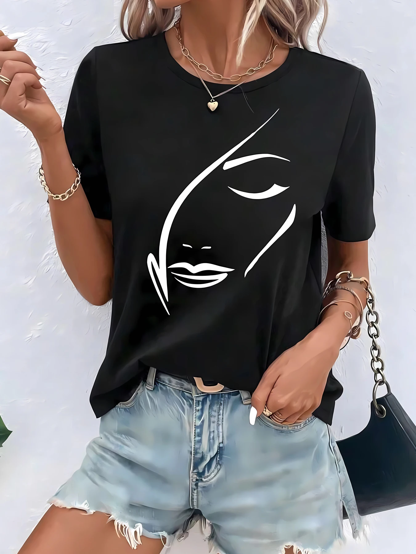 

Striped women's T-shirt with a female pattern print women's fashion top short-sleeved summer wear
