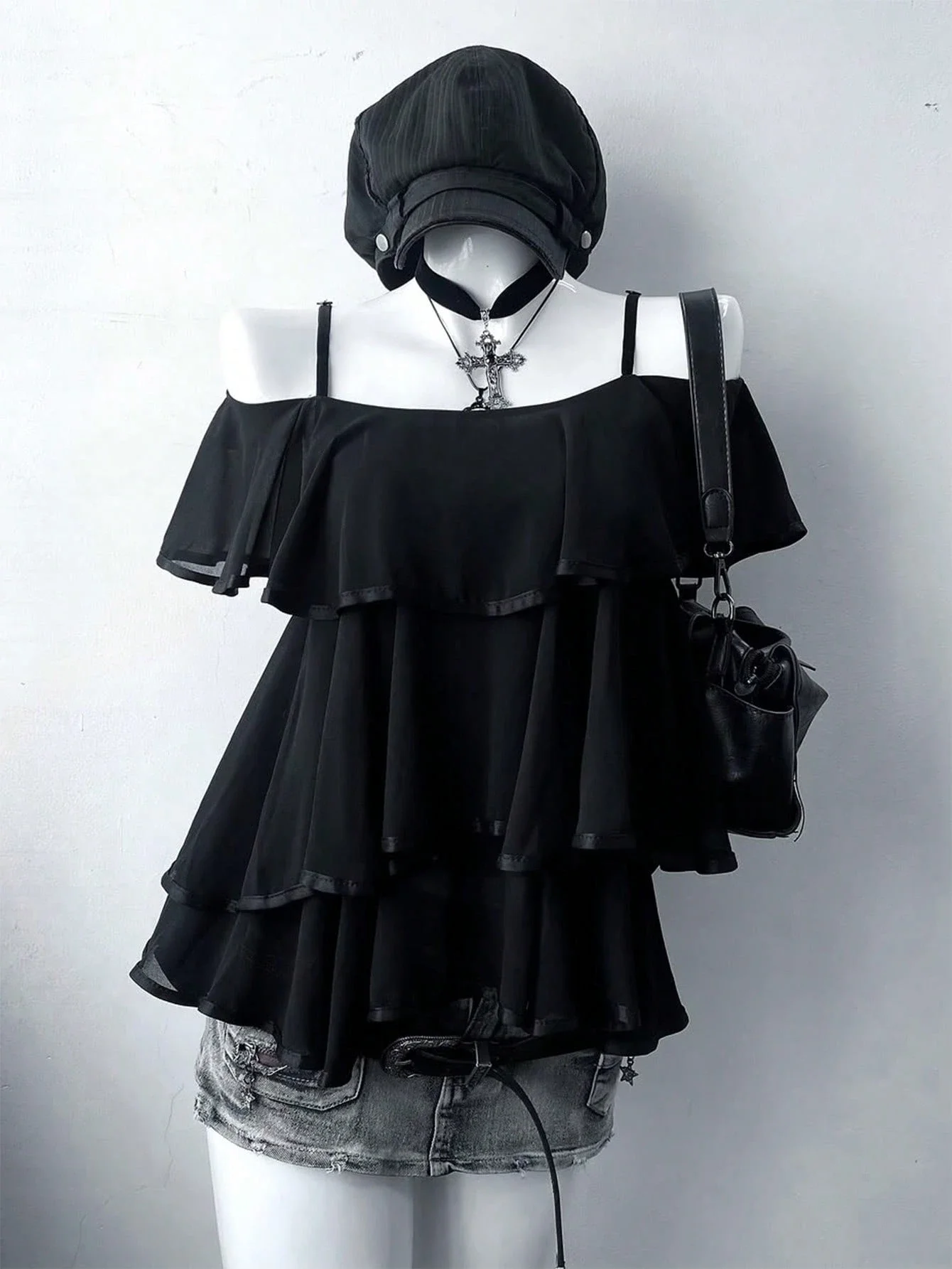 

Женская повседневная блузка больших размеров в стиле панк, черная, шифоновая, с открытыми плечами и рюшами