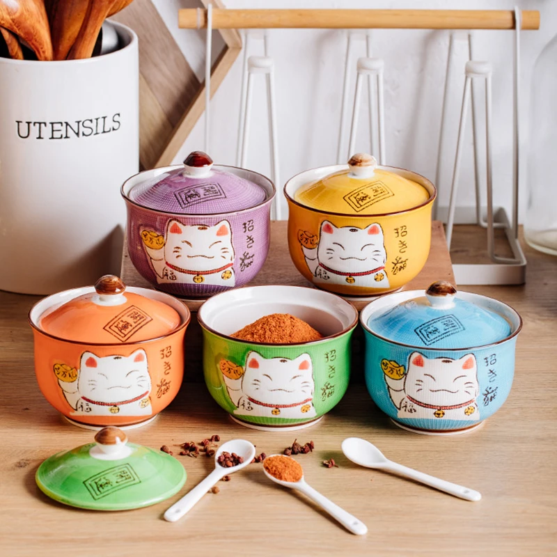 

Hand-painted Ceramic Seasoning Jar Creative Salt Pepper Spice Tank Cartoon Covered Seasoning Salt Jar Household Kitchen Supplies