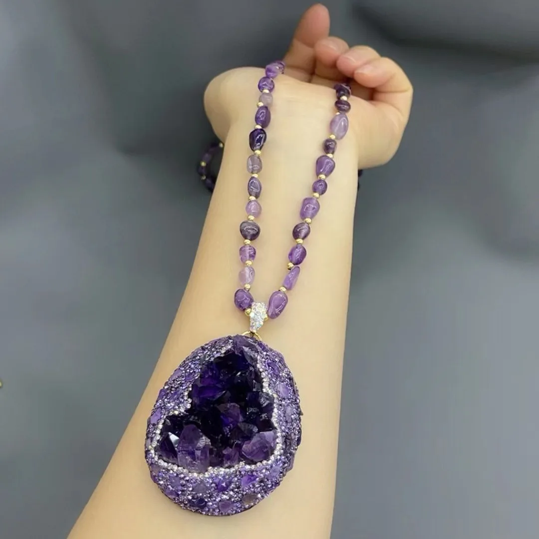 

Natural amethyst necklace high-end atmosphere inlaid Czech diamond snakeskin beautiful jewelry pendant accessories sweater chain