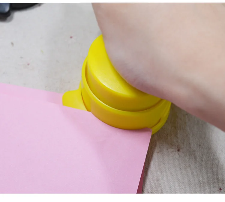 Mini Stapler Needle free Stapler Office and Learning Supplies Creative Stationery Student Environmental Protection