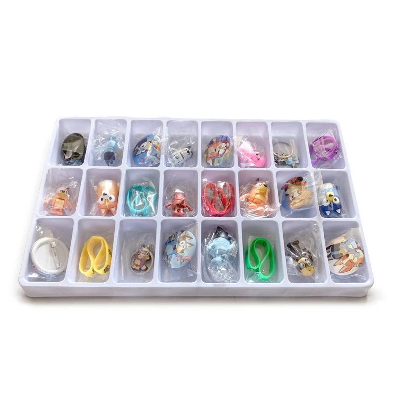 2025 Bluey Bingo تقويم القدوم صندوق أعمى الكرتون لطيف أنيمي الشكل لعب الأطفال عيد الميلاد العد التنازلي هدايا عيد الميلاد