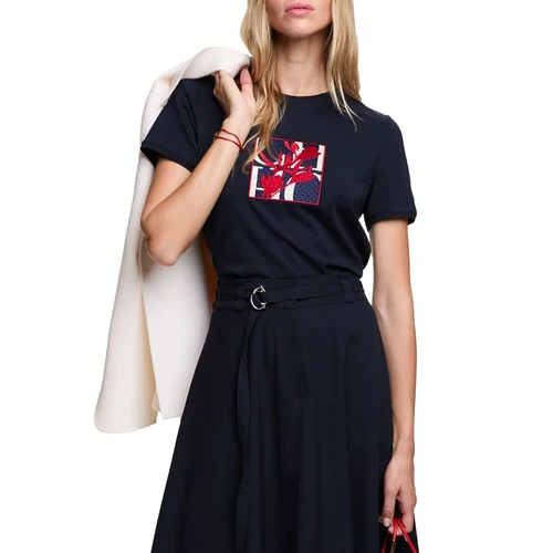 Imagen 2 del producto CHCH 2025 novedad de verano, camiseta bordada para mujer, manga corta, cuello redondo, diseño informal, camisetas ajustadas de color sólido para mujer, camiseta