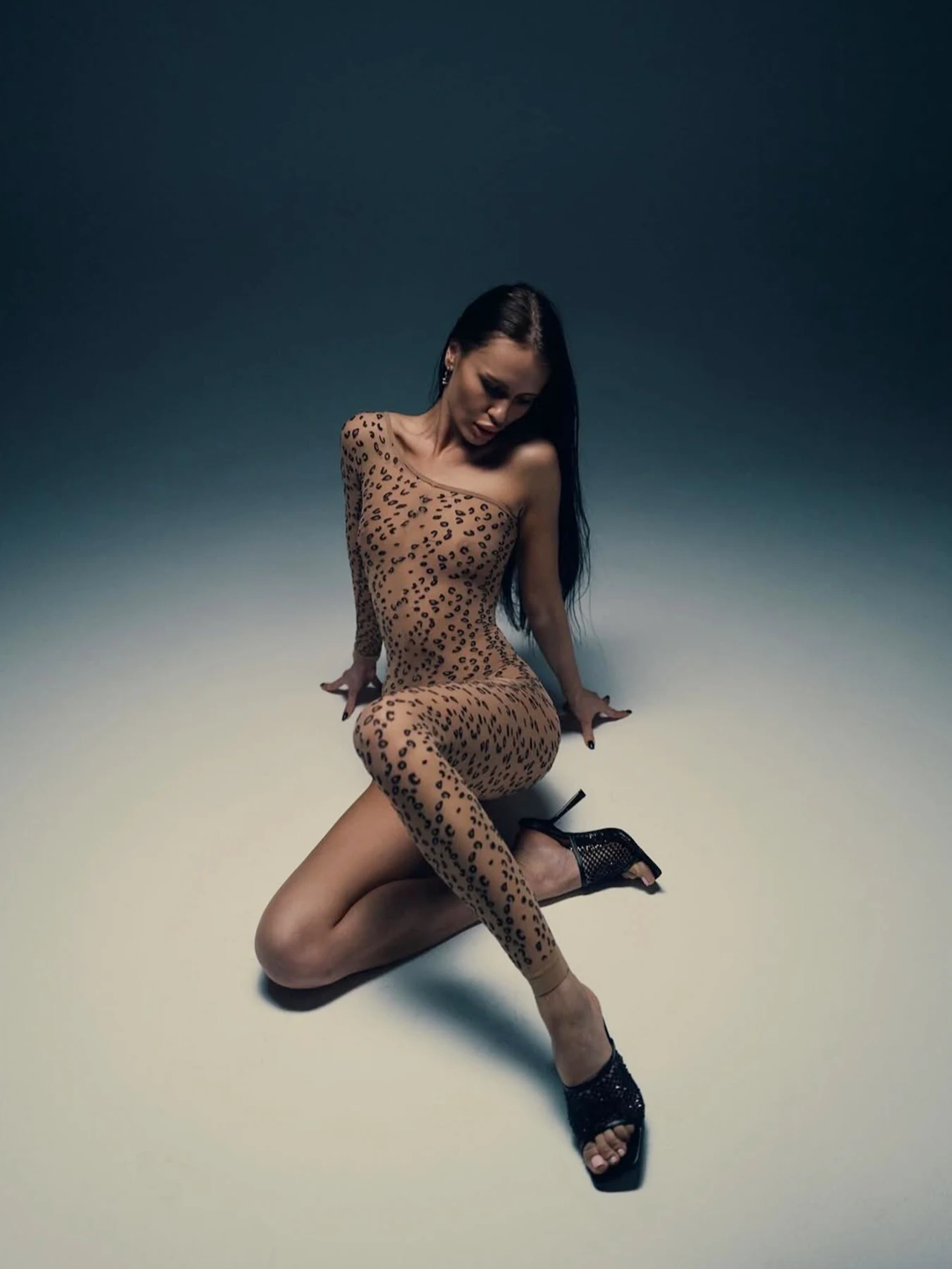 여성용 레이스 패턴 편안한 원피스 LT39 부드러운 원단 점프수트 우아한 올인원 디자인