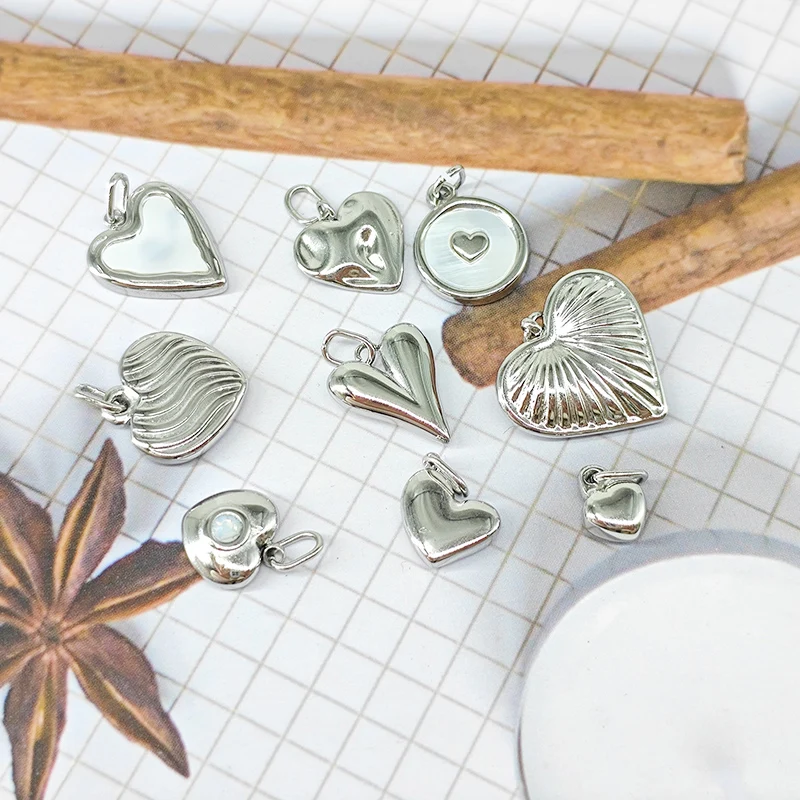 Hiraeva Edelstahl Gold Herzanhänger Charms für DIY Schmuckherstellung Armband Halskette Zubehör – Detail 2