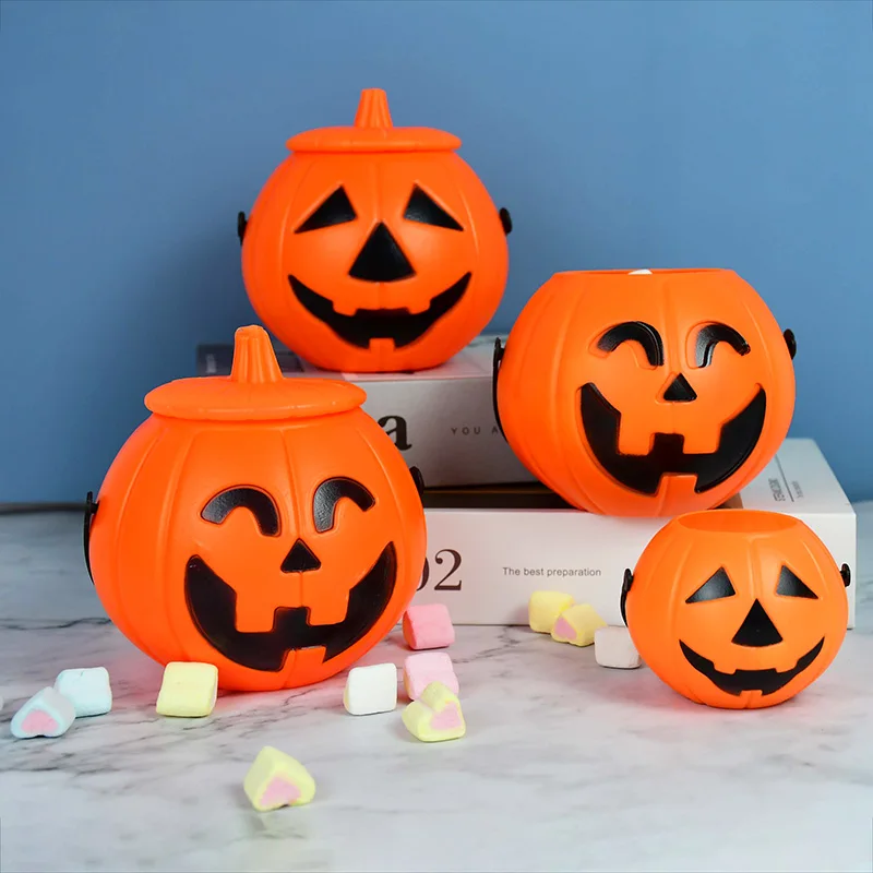 1Pcs Halloween Pumpkin Bucket Portable Plastic Candy Pot Cauldron Holder Jar Trick Or Treat Kids Toy Halloween Party Decoration