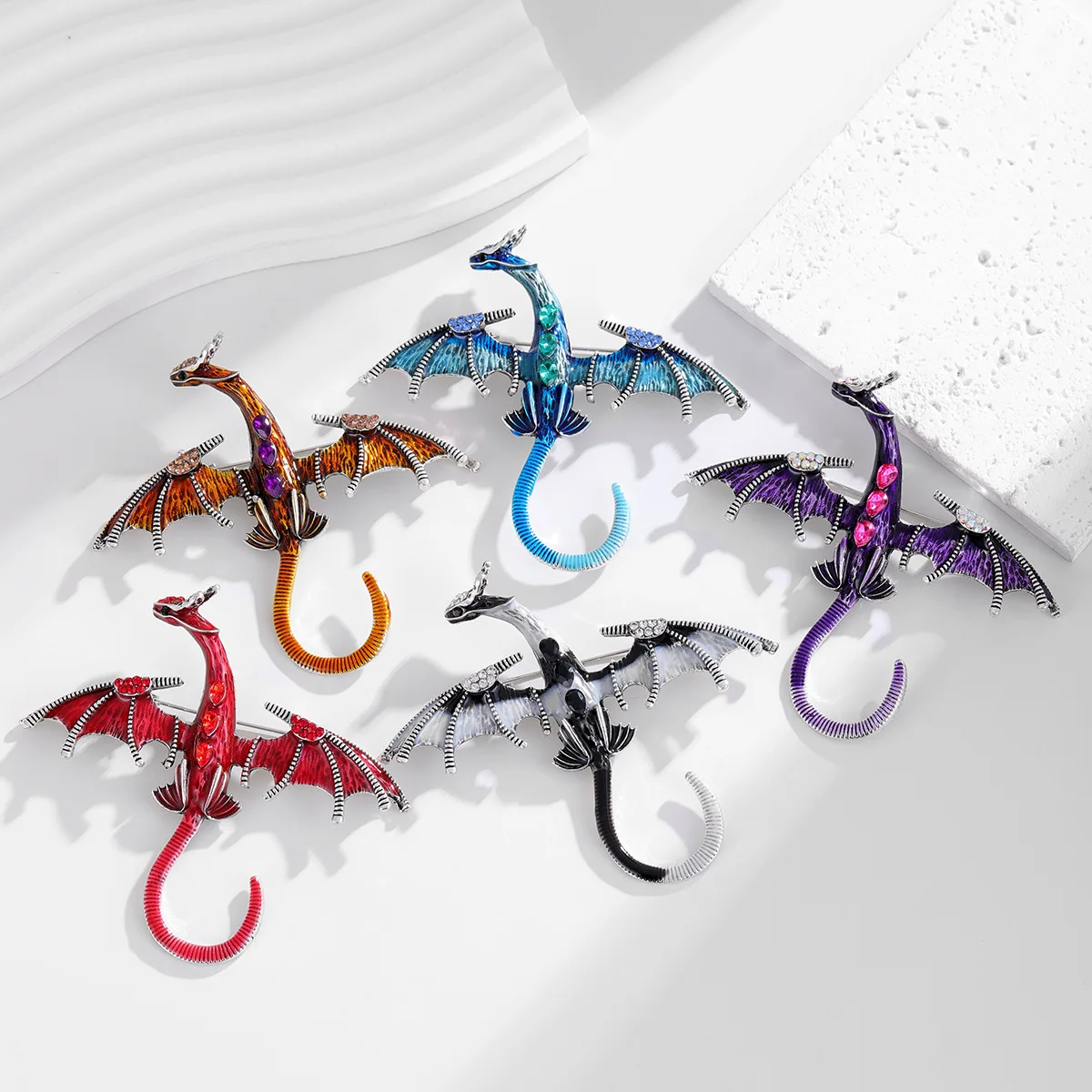 Retro pterosaur brooch men women metal rhinestones multi-color gradient dripping oil flying dragon animal festival jewelry gift