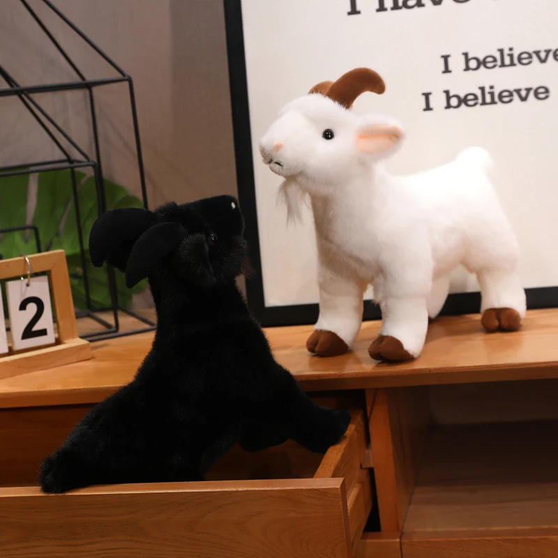 الماعز عالية الدقة أنيمي لطيف بلوشي الأغنام ألعاب من القطيفة نابض بالحياة الحيوانات محاكاة محشوة دمية كاواي لعبة هدايا للأطفال