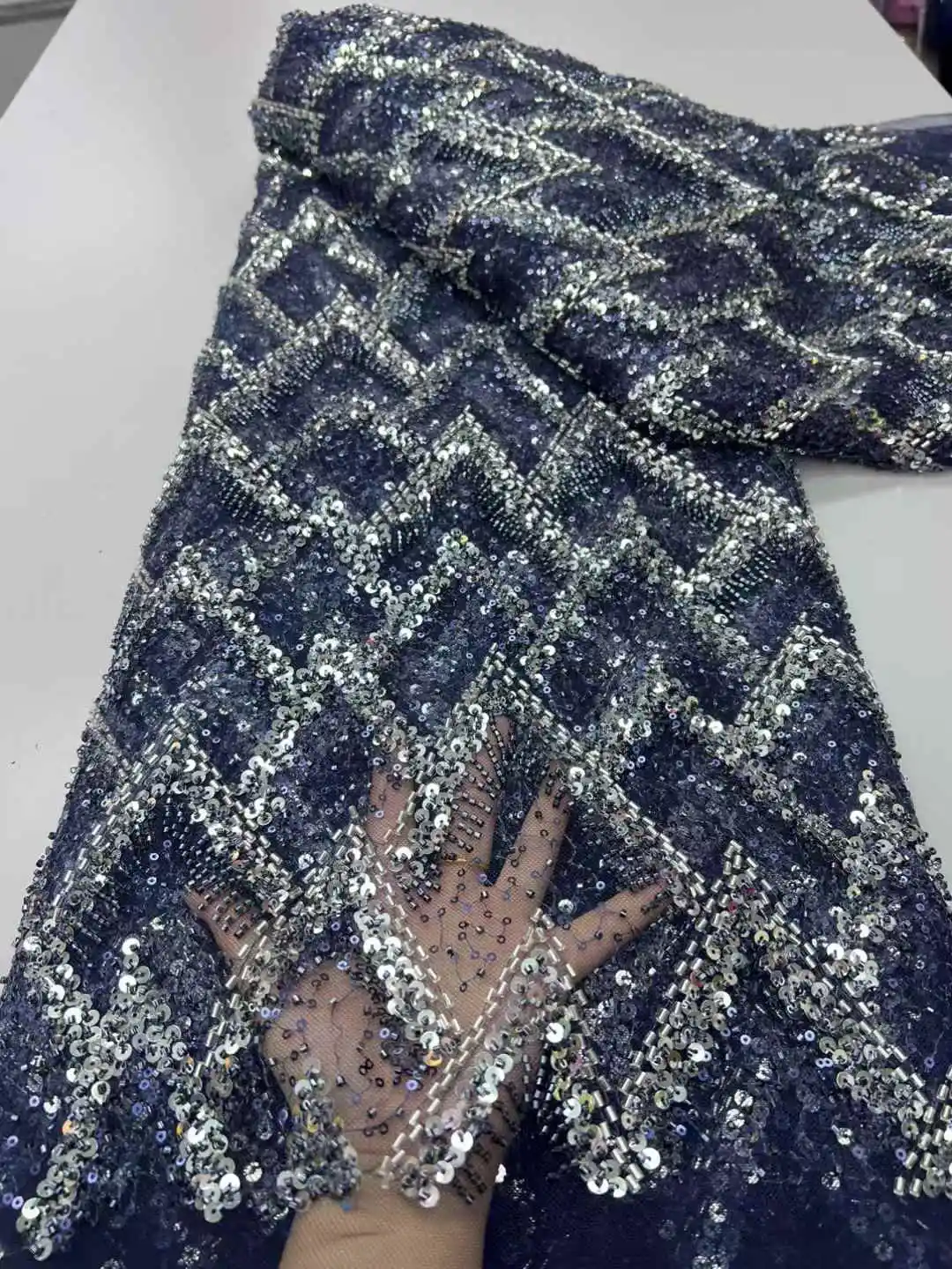 

Fashion Latest African Embroidered Tulle Net Fabric With Beaded High Quality Luxury Sequins Net Lace Evening Party Dress Women