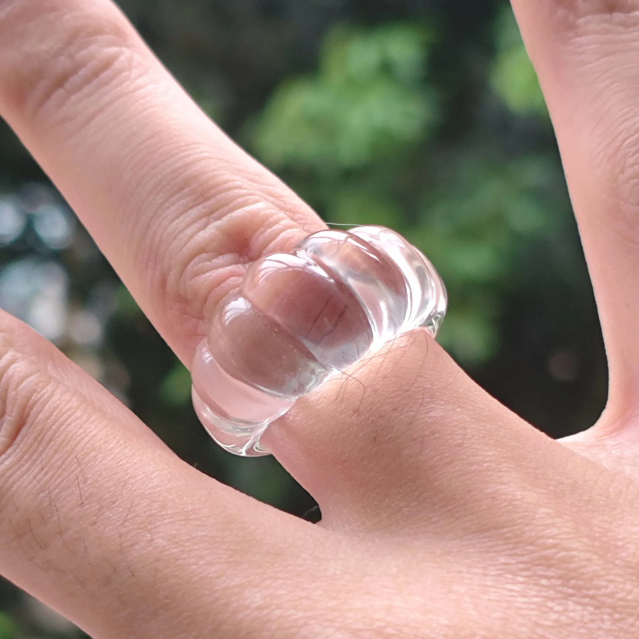 Natural Clear Quartz Fluted Ring Band High Clarity Ribbed Carved Gemstone Ring Inner Diameter 16-18mm Jewelry Supply 1 Piece