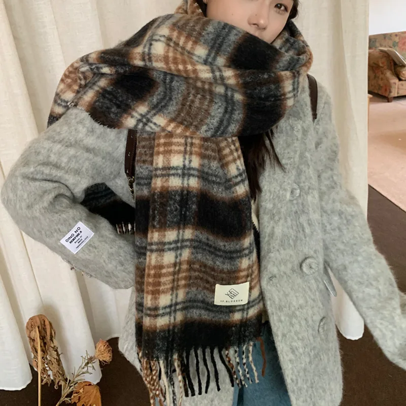 Women's Scarves Korean Plaid Gentle Simple Versatile Warm High Quality Fashionable Sweet Shawl Winter Thickened Scarfs For Girl
