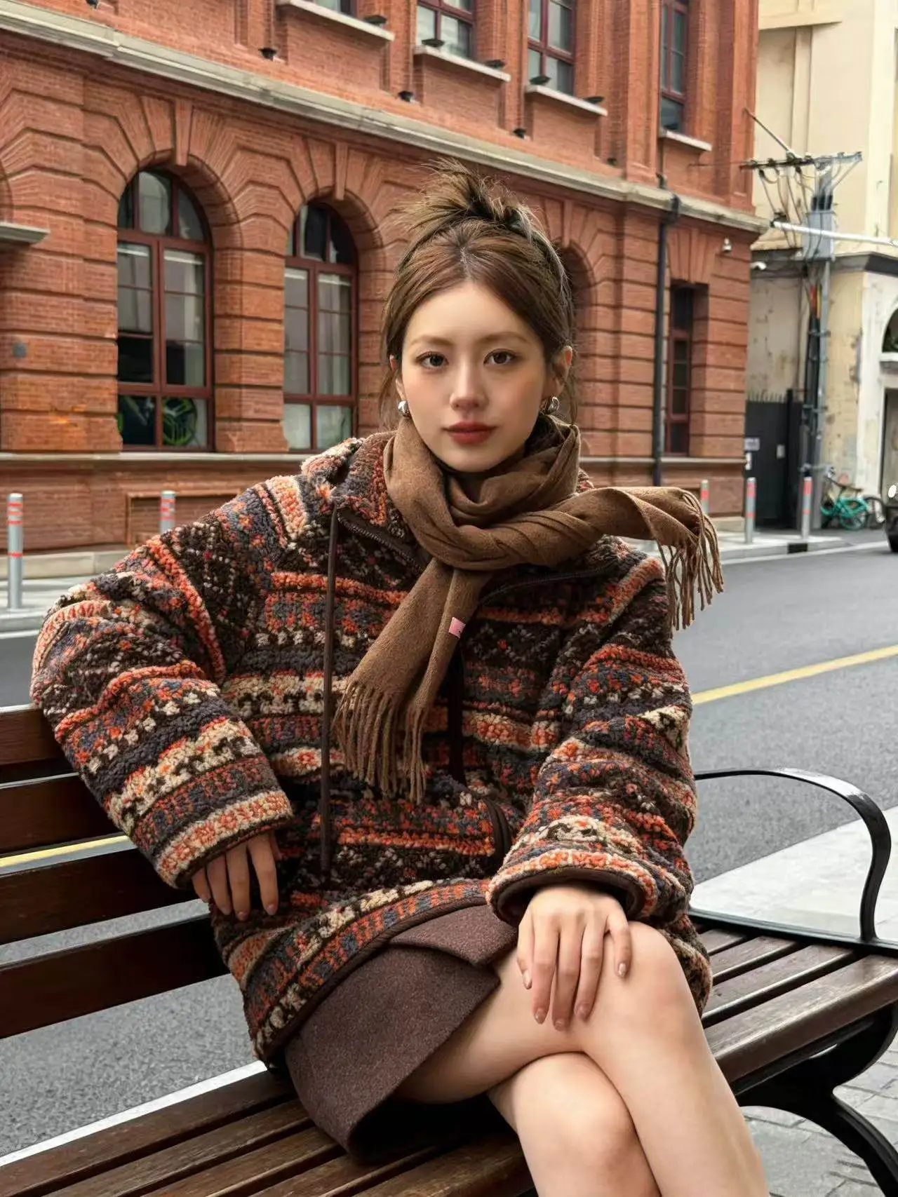 

Retro Ethnic Sle Hooded Jaet Lamb Fur Simulation Cotton Coat for Women Stand Fit Double Sided Fce Faion Urban