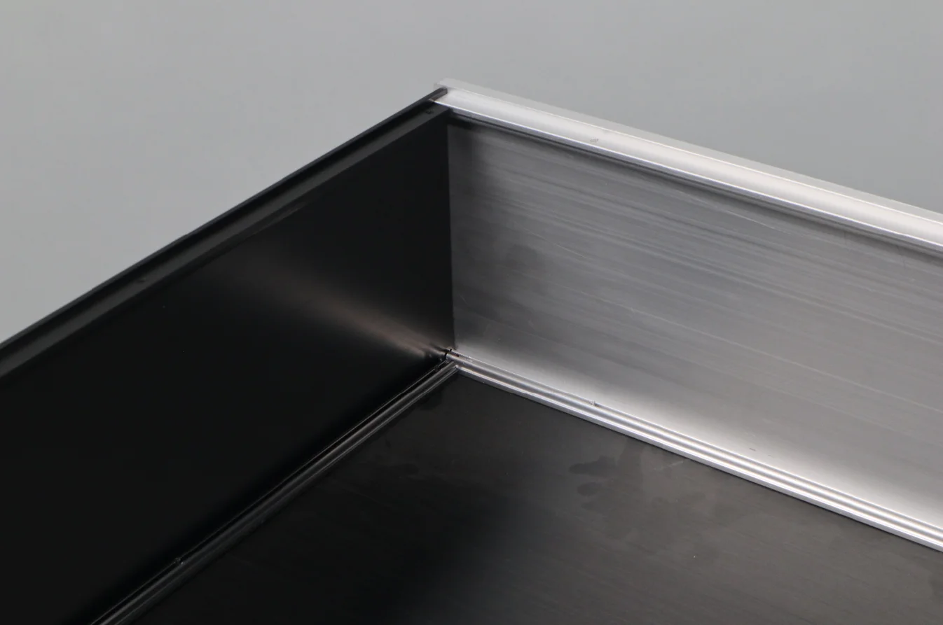 آلة الكمبيوتر المصنوعة من الألومنيوم هيكل التحكم الصناعي المضخم الهيكل الألومنيوم DIY 430 * 150 مم * 408 مم