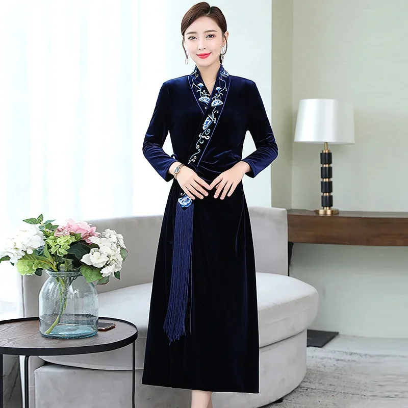 Elegant velvet long traditional Chinese dress qipao embroidery cheongsam vintage elegant ao dai dress Vestido oriental dress 117