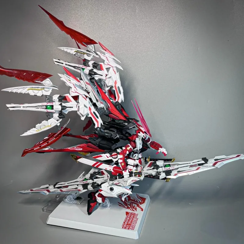 【IN MAGAZZINO】DABAN 8836 MG 1/100 Red Dragonics Astray Kit modello di assemblaggio MB Style MBF-P02 Action Figure Robot Modello in plastica Giocattolo