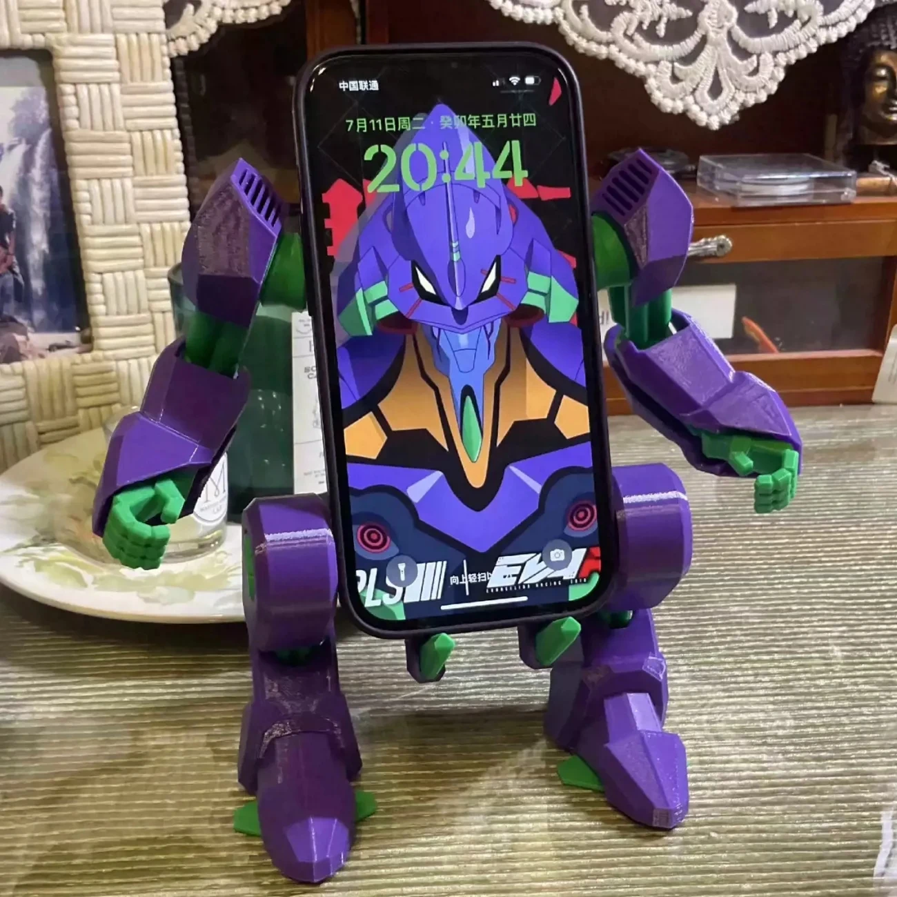 Mechanical Exoskeleton Style Phone Stand Mecha Gundam Mobile Holder Desktop Decoration 3D Printing Assembly Model Customization