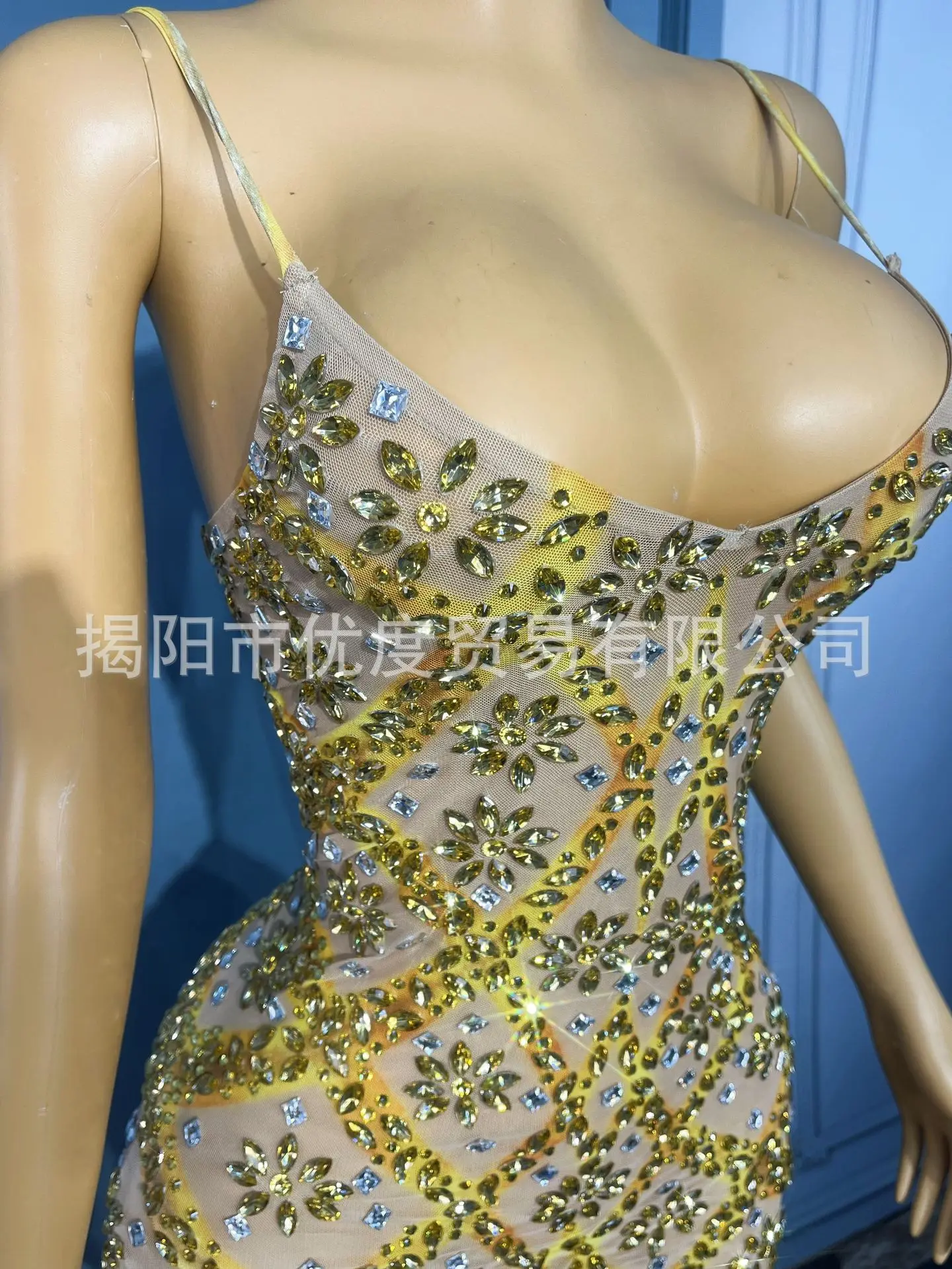 الذهب مثير حجر الراين زلة تنورة تمتد حفلة عيد ميلاد كوكتيل حفلة مرحلة الأداء زي أقحوان الشاي Abiti Da Festa