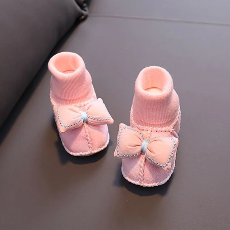 

Premium Faux Fur Infant Booties for Non Slip Baby Girls' Warm Socks Shoes 0-12M Toddler Walking Booties Cozy Thermal Socks