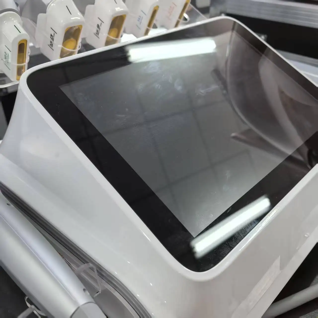 

Самый популярный аппарат 7D HIFU: ультразвуковой, радиочастотный (RF) и EMS-аппарат для ухода за кожей и коррекции фигуры