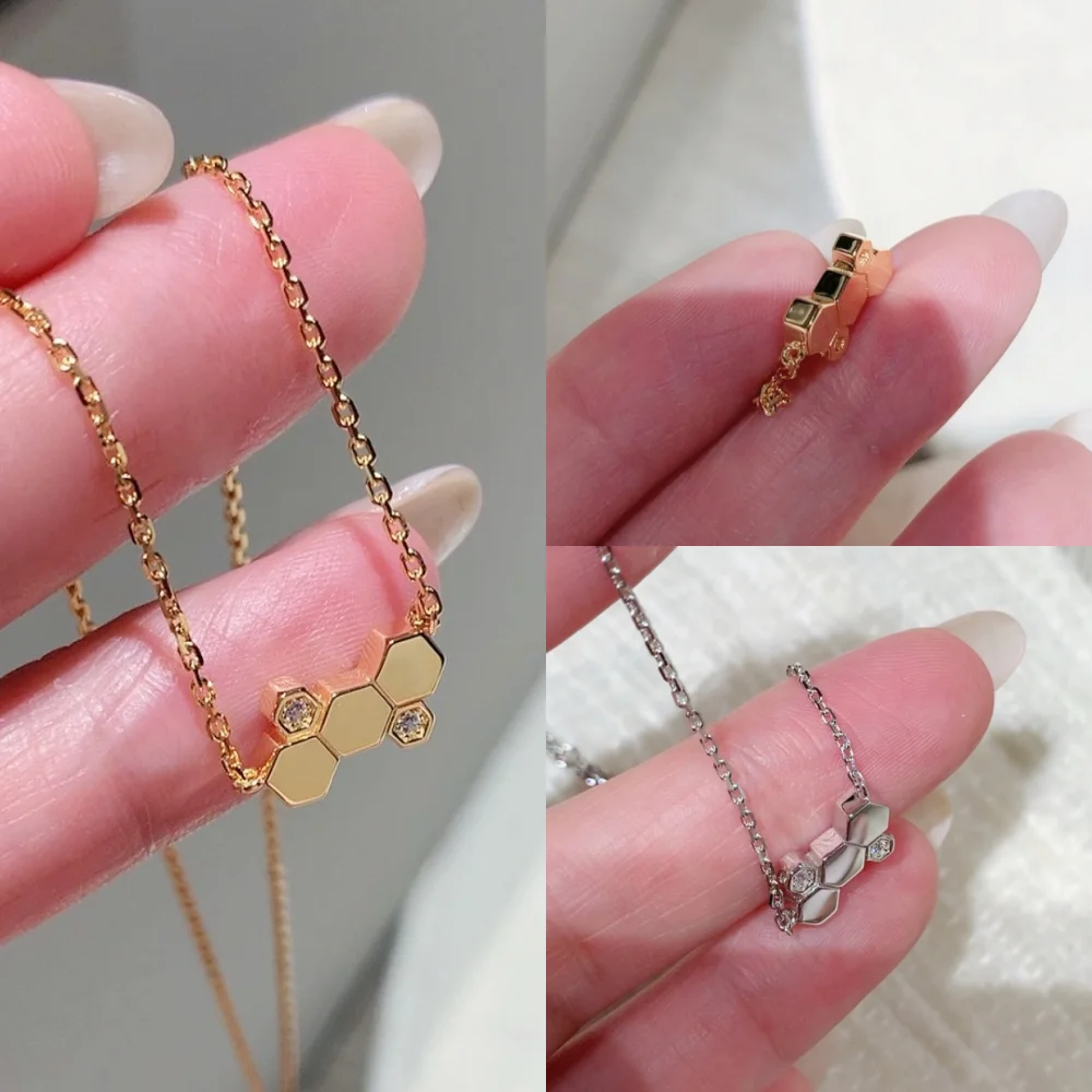 Luxury Honeycomb Diamond Necklace 18K Gold Electroplated Geometric Light Luxury Style Elegant Jewelry Accessory