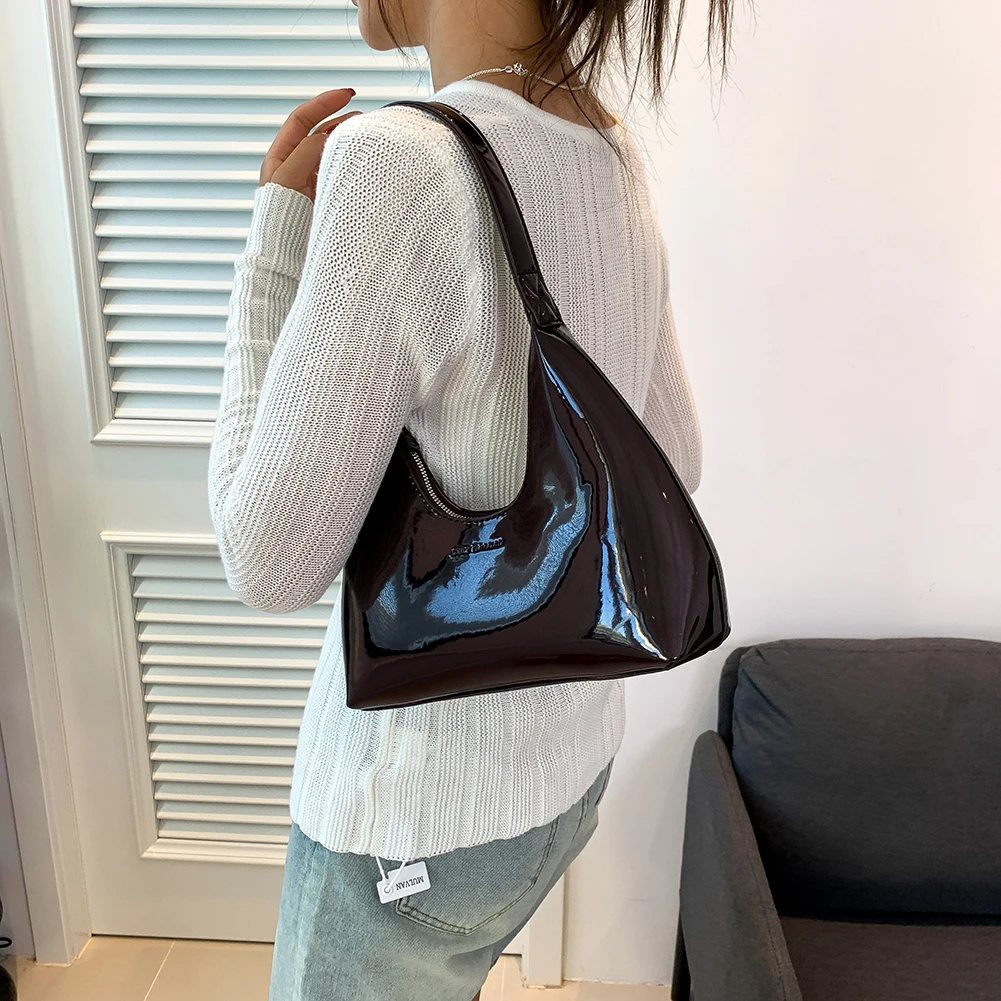 Designer Retro Wine Red Shoulder Bags for Women\'s Patent Leather Fashion Crescent Bag 2024 New French Small Handbag Ladies Totes