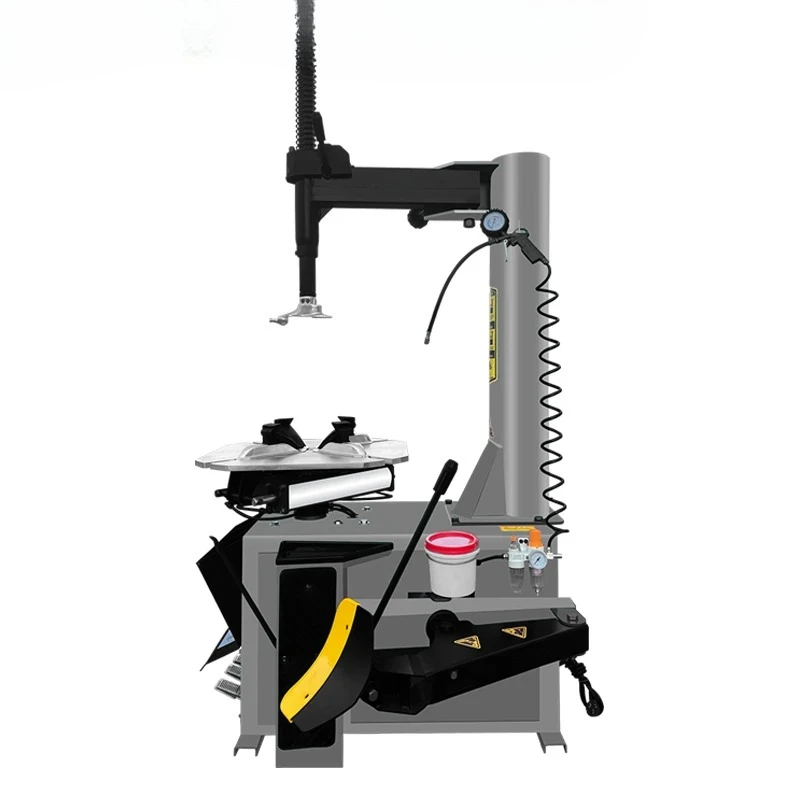 

Машина для демонтажа шин, предназначенная для 24-дюймовых шин малых и средних размеров, а также для мотоциклетных шин. Оборудование для обслуживания автомобилей.