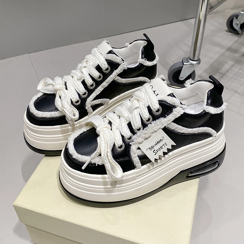 

Fashion Chunky Sneakers Women Autumn Lace Up Platform Sports Shoes 8CM Thick Bottom High Heels Female Leather Sneakers Woman