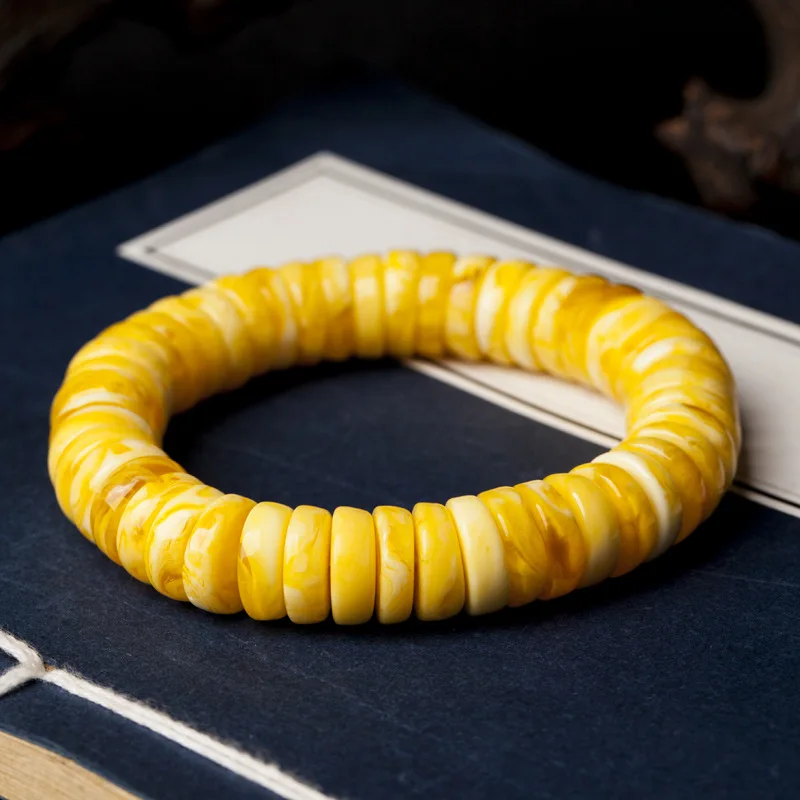 Live Broadcast Supply Old Beeswax Bracelet Yellow Chicken Grease Amber Men's and Women's Models with Shape Bracelet with Certifi