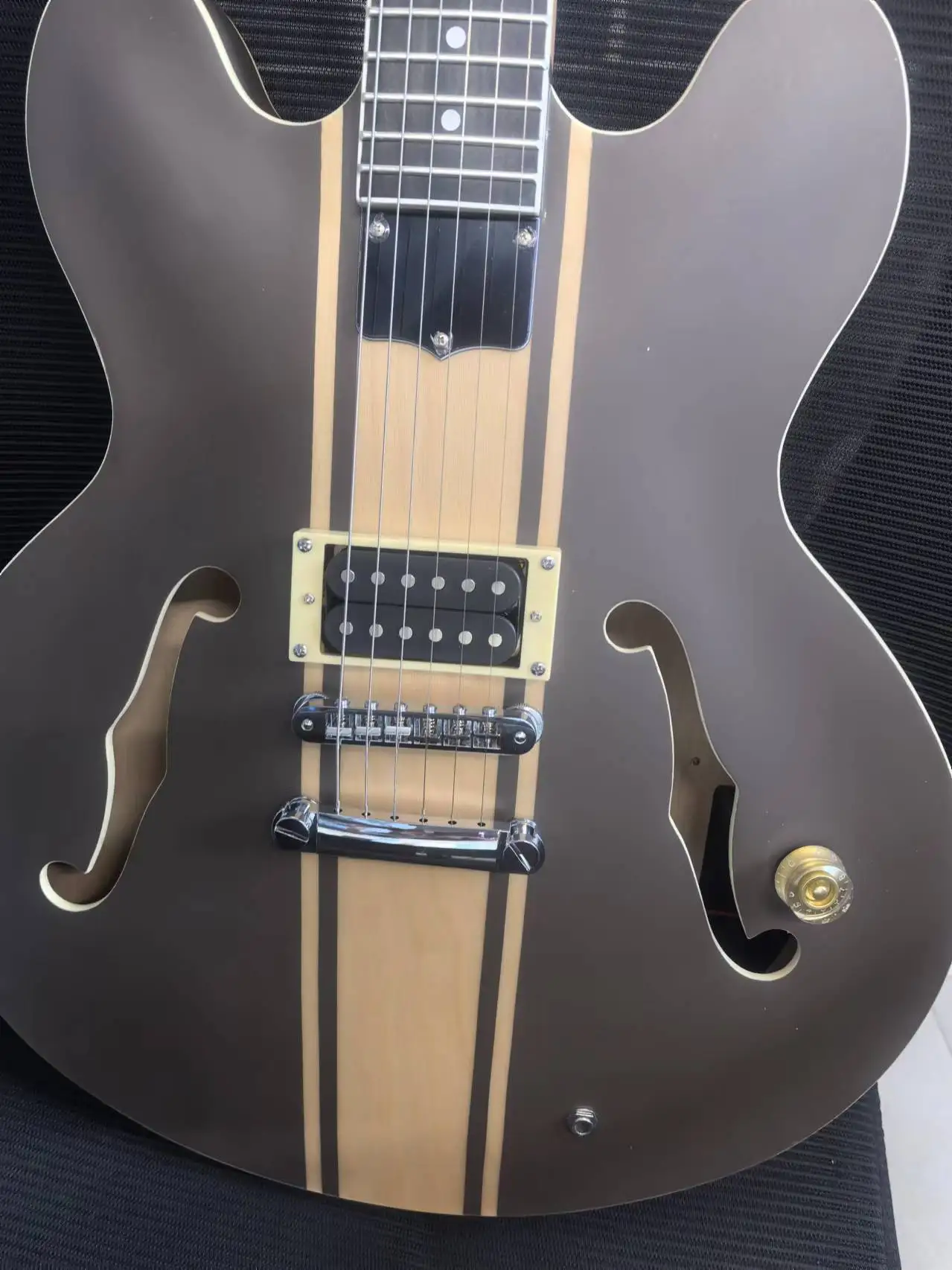 Custom Shop Guitar Tom Delonge Signature ESa-333 Olive Brown Semi Hollow Body Electric Guitar 6 Strings