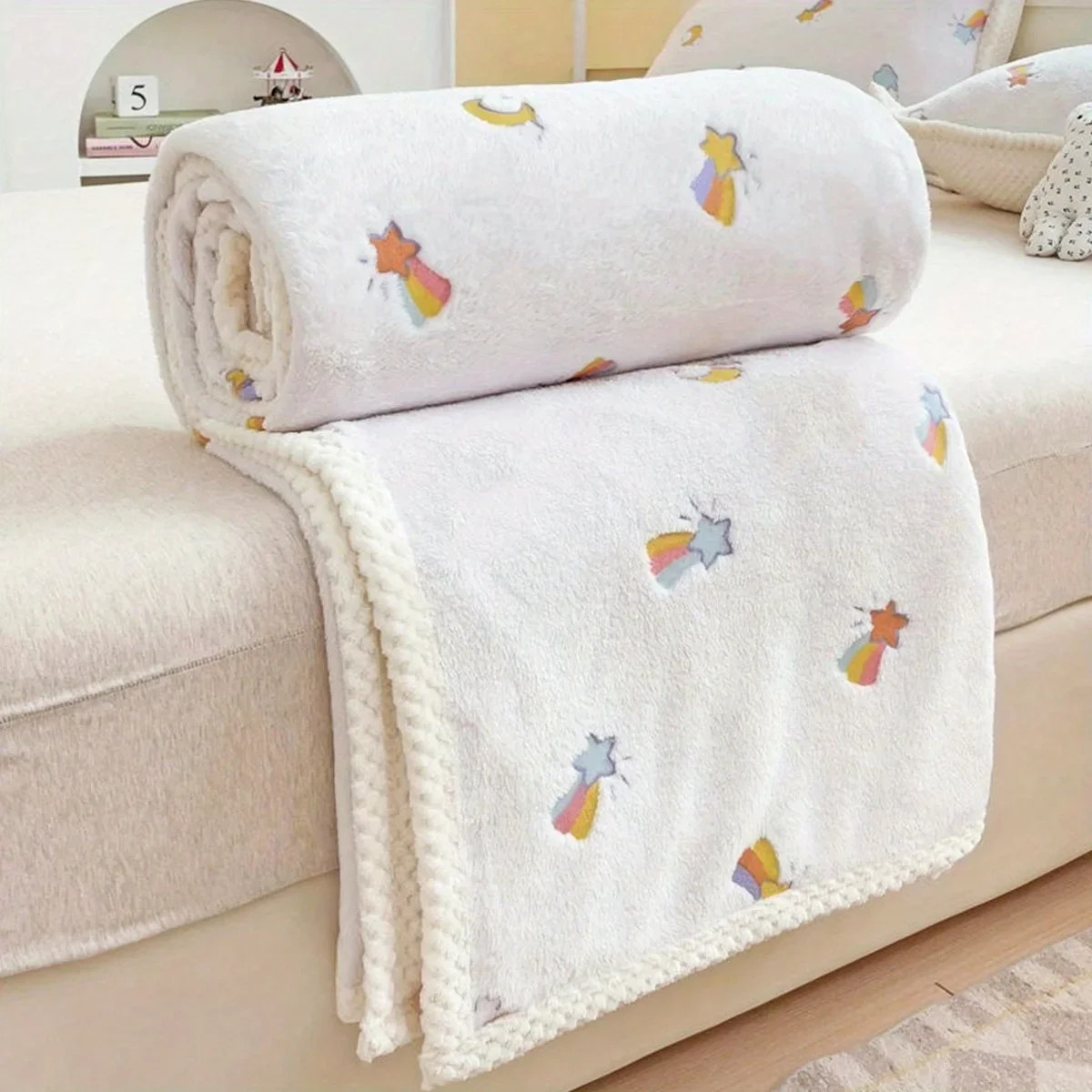 Soft Coral Fleece Air Conditioning Blanket Nap Blanket Office Home Blanket Cushion Towel Multifunctional Blanket Shower Bath