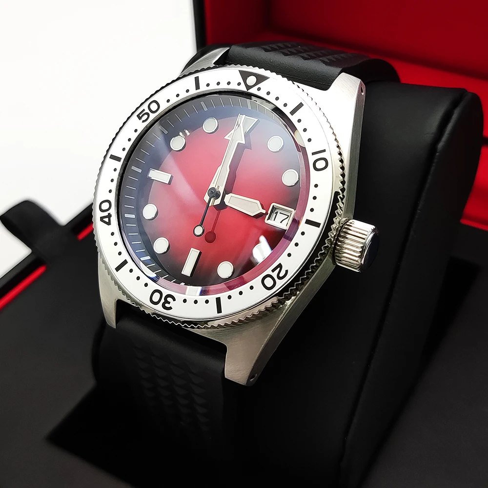 38MM Automatic Men\'s Mechanical Watch Red Dial Luminous Japanese NH35 Stainless Steel Case Sapphire Automatic Watch