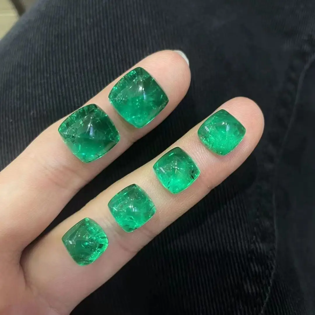 

1PC/Lot Lab Grown Loose Gmestone Pyramid Shape Cabochon Cut Emerald