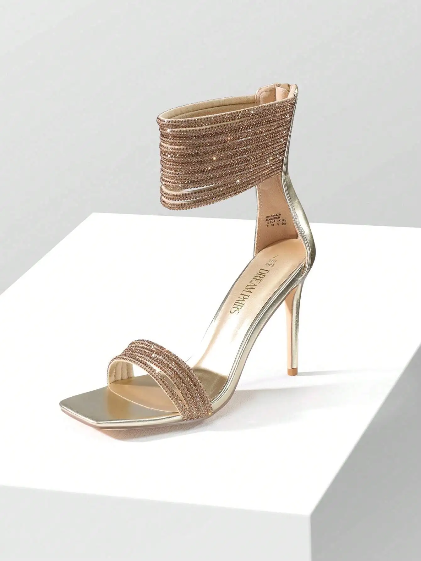 

Женские туфли на шпильке с квадратным носком и ремешком на щиколотке, украшенные стразами, для вечеринок и свадеб