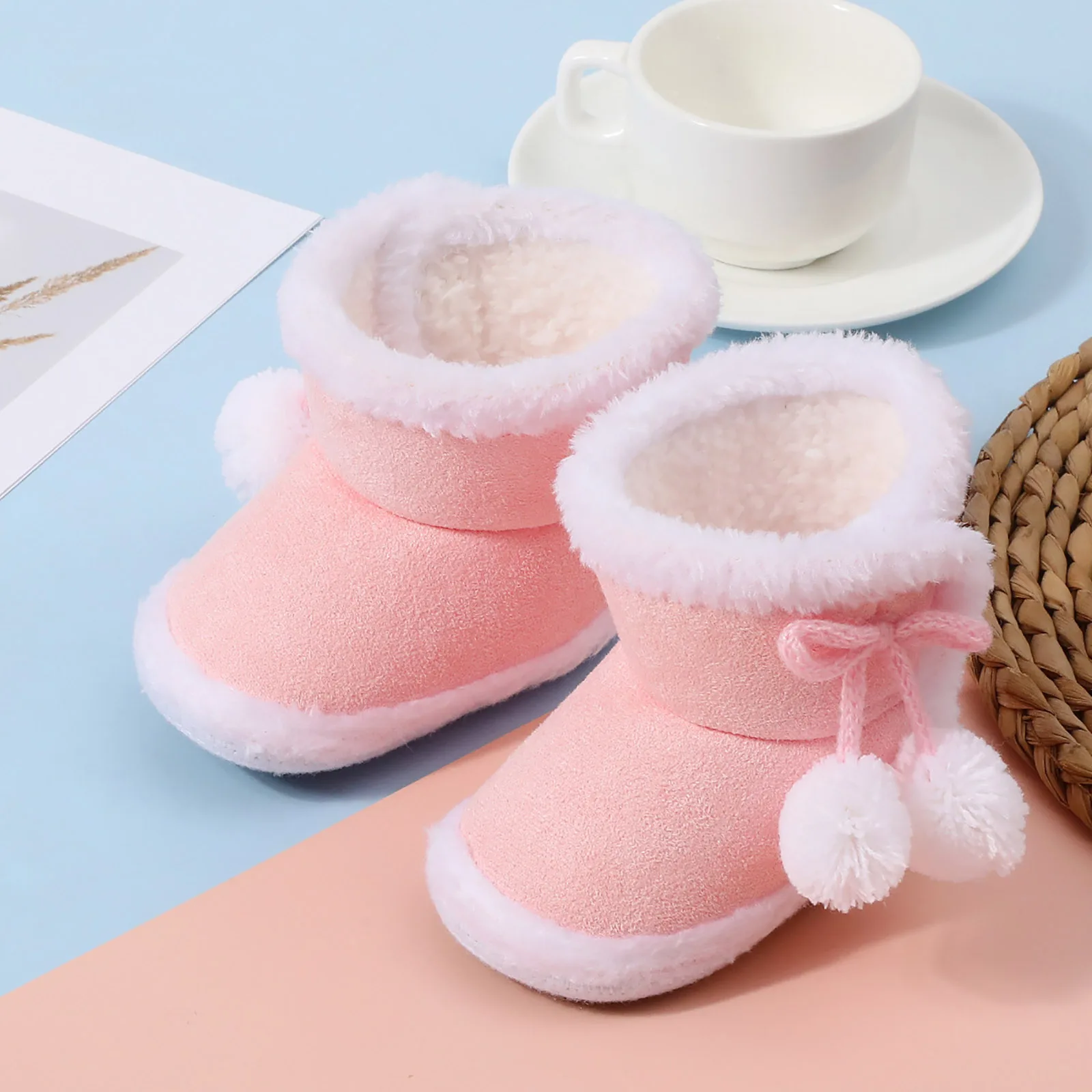 

Crib Shoes Baby Toddler Boots Baby Floor Socks Shoes Indoor Children Shoes Winter Socks Shoes Baby Boy Shoes 0-3 Months