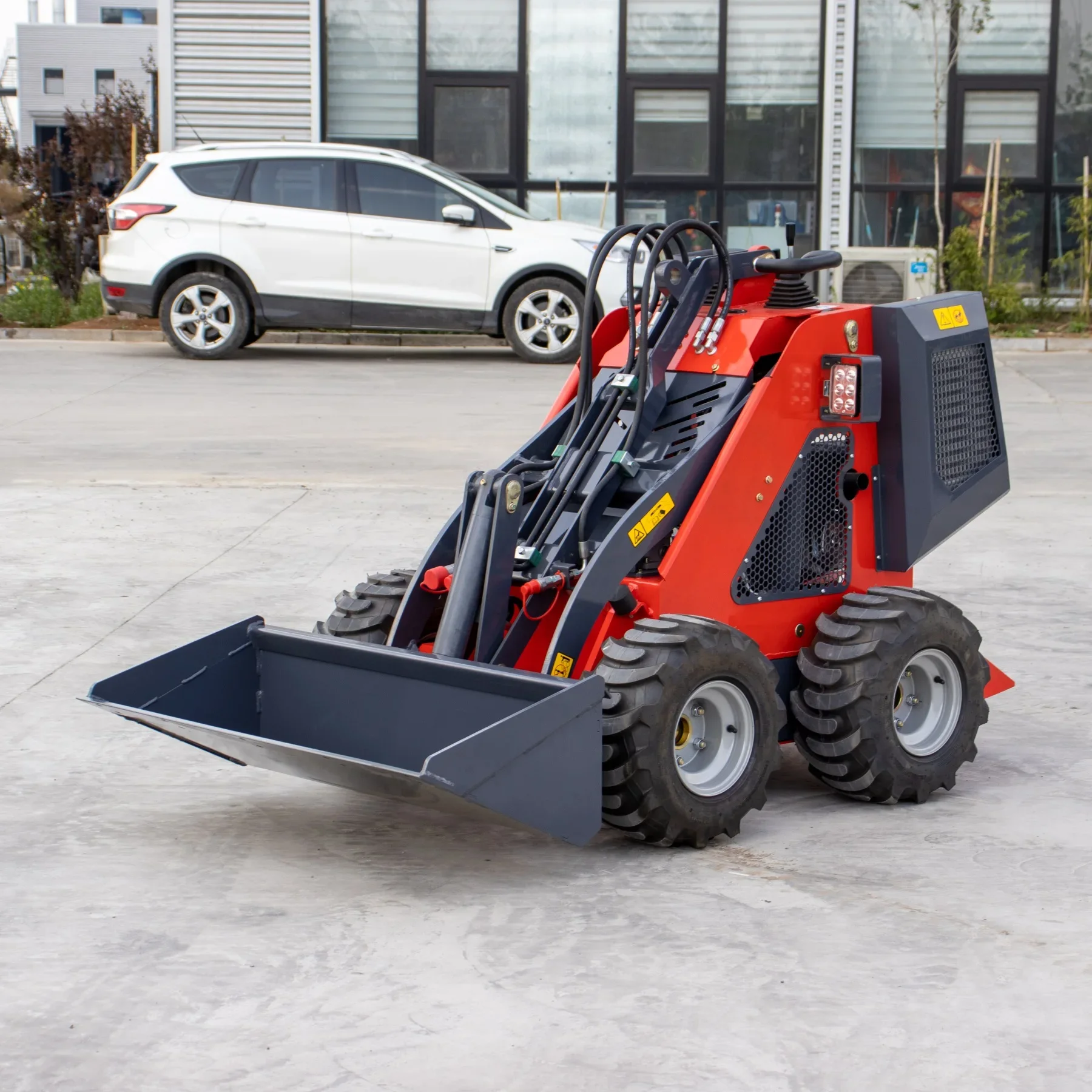 Crawler Skid Steer Loader with 4+1 Bucket